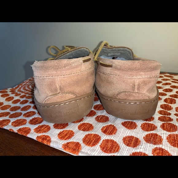 Minnetonka MENS Slippers - Picture 3 of 4